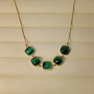Anti-tarnish Waterproof Green Pearl Chain Gold Look Like Light Weight