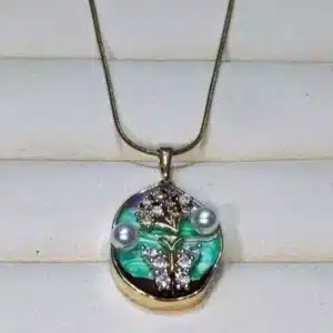 Handcrafted Pendent Set with Golden Chain