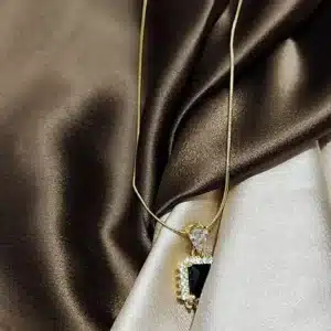 Anti-Tarnish Waterproof Emerald Green Gemstone Pendant Necklace