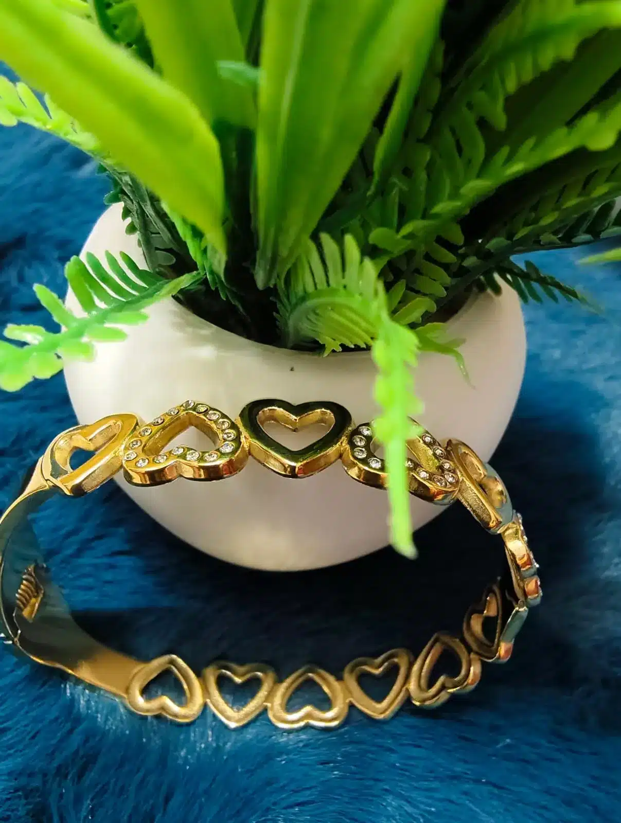 Gold-Tone Heart Link Studded Bangle Bracelet Gold-Tone Heart Link Studded Bangle Bracelet