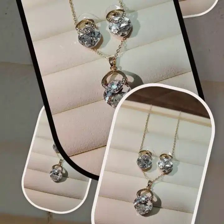 Anti-tarnish Stainless Steel Waterproof Chain Pendent Set with Earrings Anti-tarnish Stainless Steel Waterproof Chain Pendent Set with Earrings